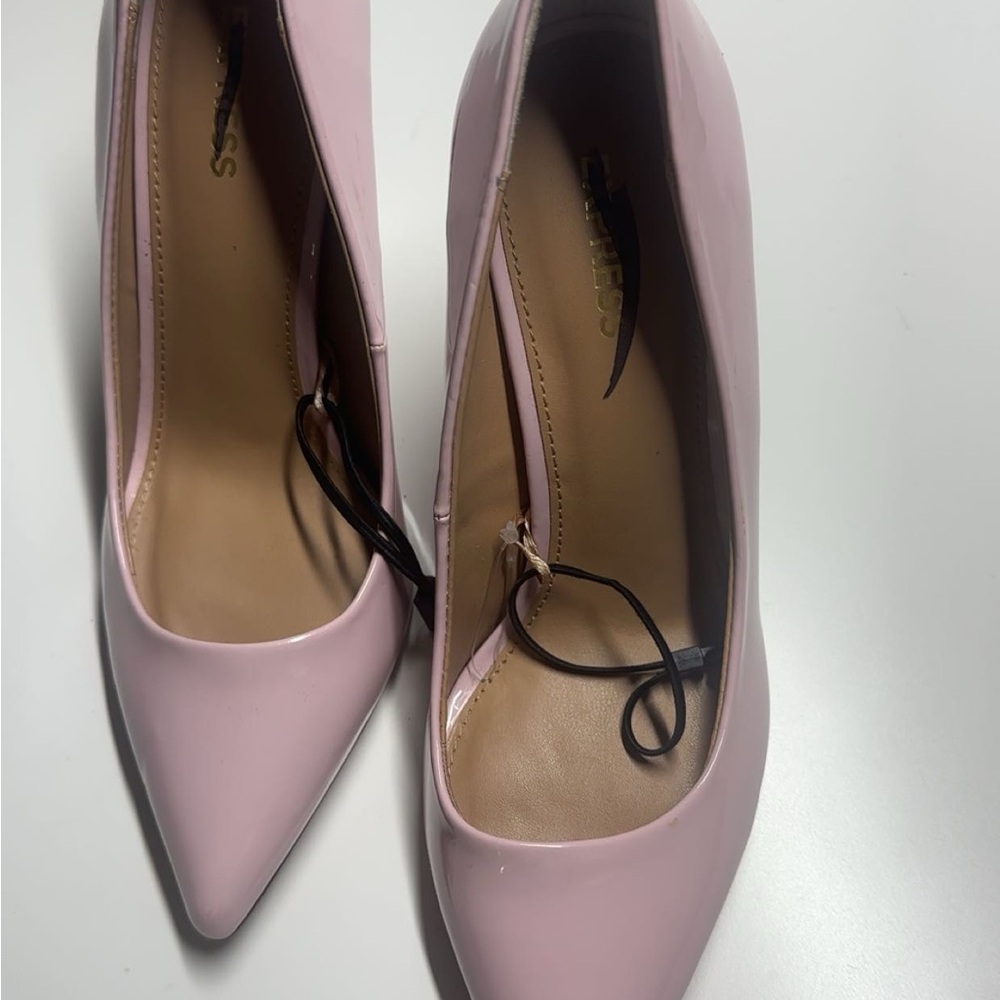 Chic Magenta Women's Heels - Picture 2 of 10